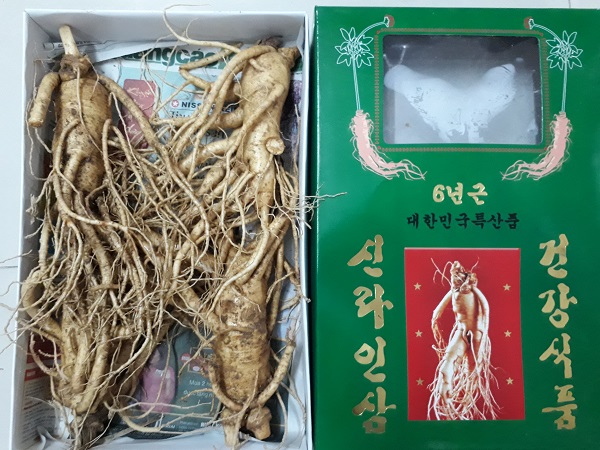 Nhân sâm tươi Hàn Quốc loại 4 củ 1 kg 1