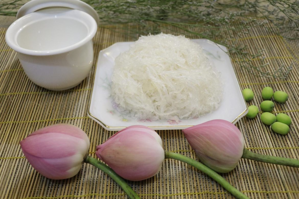 Hướng dẫn cách chưng tổ yến với hạt sen, bạch quả, táo tàu và nhãn nhục thơm ngon nhất 1